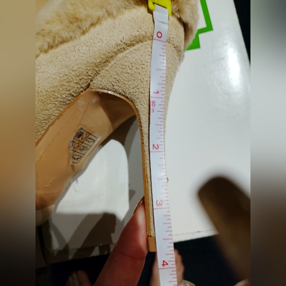 Faux fur heel boots - Picture 6 of 12